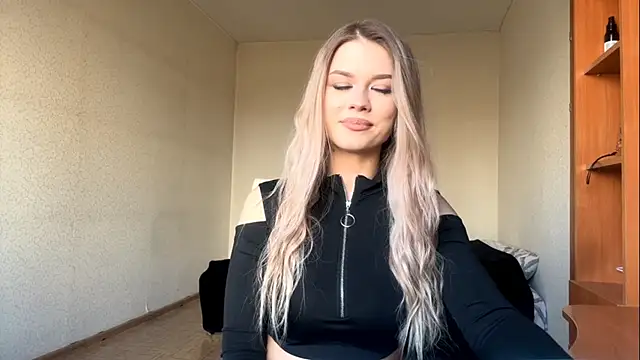 DeettaTolly online show from April 5, 2026, 7:38 am