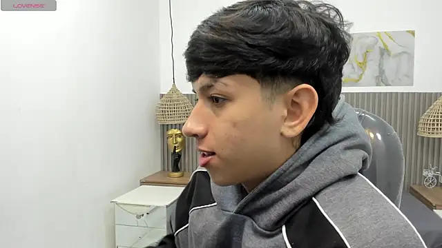 AdrianFranko online show from April 25, 2026, 2:03 pm