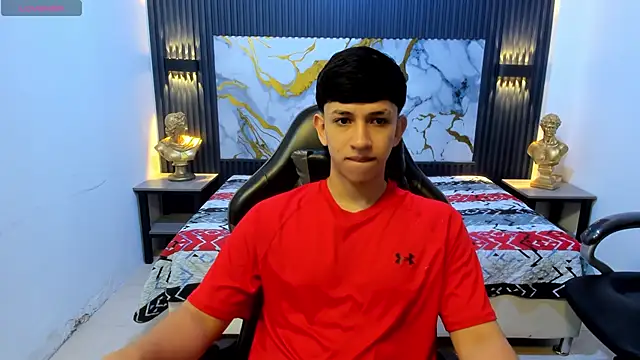 AdrianFranko online show from June 20, 2026, 1:36 pm