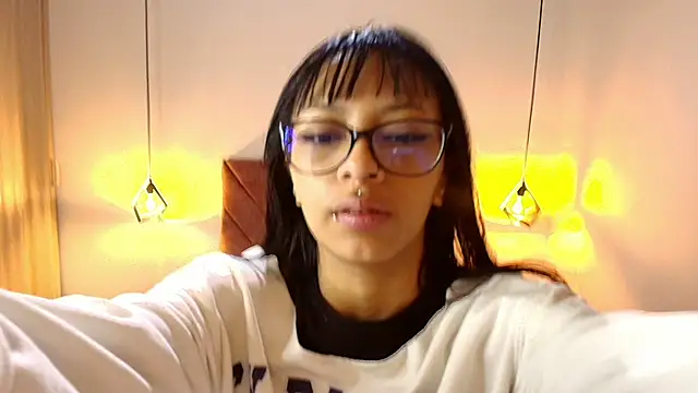 BONIE WILLS online show from May 8, 2026, 11:59 am