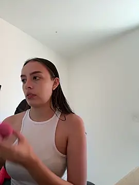 Lauren Storm online show from June 11, 2026, 5:22 pm