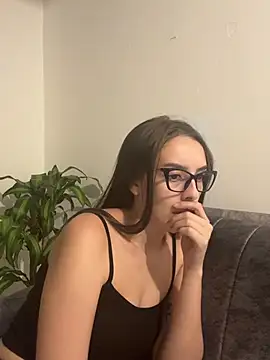Lauren Storm online show from July 11, 2026, 2:36 am
