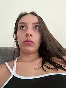 Lauren Storm online show from July 12, 2026, 4:20 pm