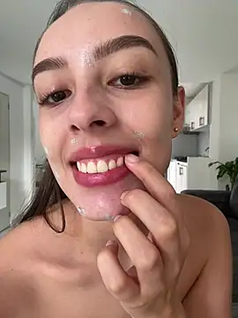 Lauren Storm online show from July 17, 2026, 2:13 pm