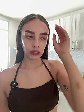 Lauren Storm online show from August 4, 2026, 4:20 pm