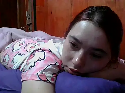 Snapshot of Annisof000 chatting on March 22, 2026, 10:07 am Annisof000 online show from March 22, 2026, 10:07 am