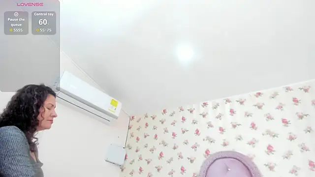 Snapshot of crystal_watson0 chatting on June 4, 2026, 1:39 pm crystal watson0 online show from June 4, 2026, 1:39 pm