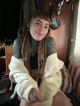 Snapshot of HornyHippy1 chatting on May 6, 2026, 9:25 am HornyHippy1 online show from May 6, 2026, 9:25 am