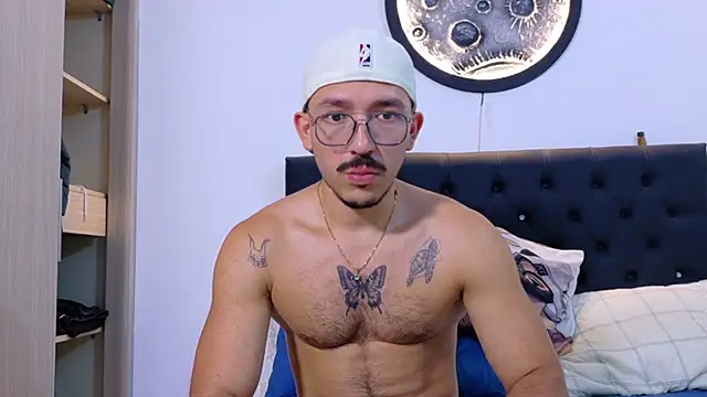 Snapshot of calvin_keller chatting on March 19, 2026, 4:05 am calvin keller online show from March 19, 2026, 4:05 am