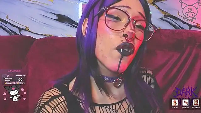 Snapshot of dark_nina__ chatting on June 5, 2026, 3:46 am dark nina online show from June 5, 2026, 3:46 am