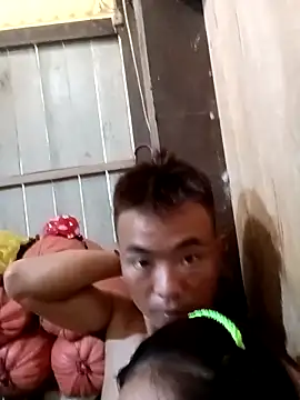 boy-pho- online show from April 16, 2026, 6:58 am
