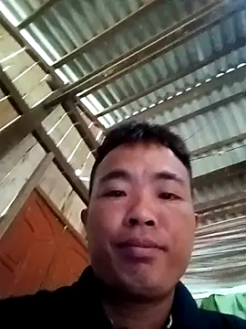 boy-pho- online show from April 24, 2026, 6:05 am