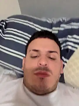 Snapshot of vmaxis chatting on April 11, 2026, 4:28 am vmaxis online show from April 11, 2026, 4:28 am