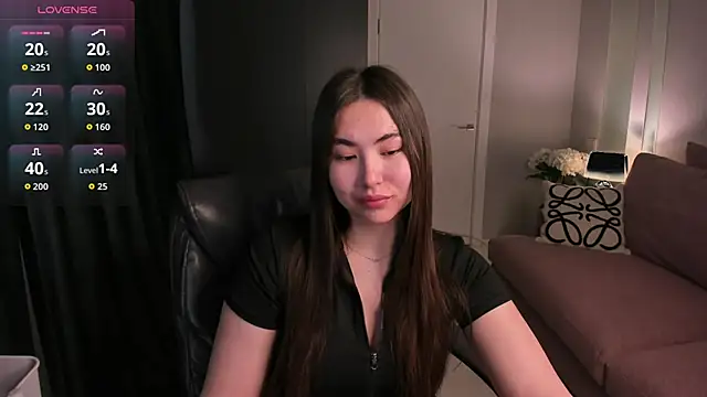 IceIcebabe  online show from April 23, 2026, 1:07 am