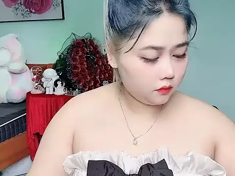 Nhanlu009 online show from May 2, 2026, 5:56 am