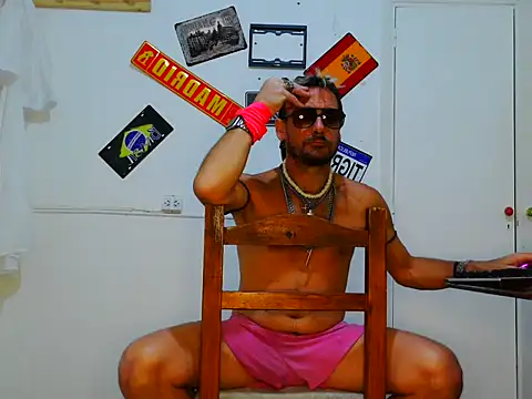 freddymdq100 online show from March 23, 2026, 11:20 pm