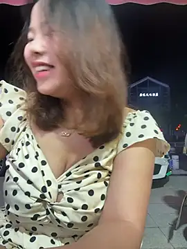xiaotanbaobei online show from June 23, 2026, 8:29 pm