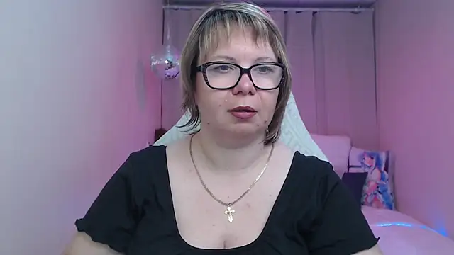 BonnnyBoobsy online show from May 29, 2026, 6:39 pm
