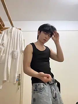 kissbaby-111 online show from May 19, 2026, 2:23 pm