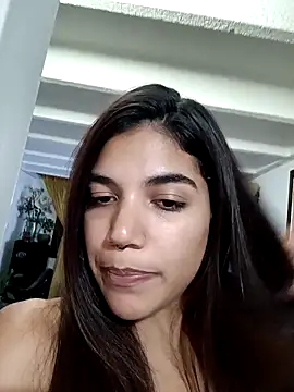 Snapshot of isabellahofmann chatting on May 6, 2026, 1:14 am isabellahofmann online show from May 6, 2026, 1:14 am