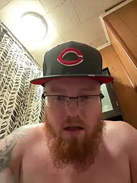 Snapshot of DirtyWoody32 chatting on March 18, 2026, 4:32 pm DirtyWoody32 online show from March 18, 2026, 4:32 pm