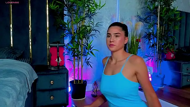 Snapshot of valery_evan chatting on July 21, 2026, 6:32 pm valery evan online show from July 21, 2026, 6:32 pm