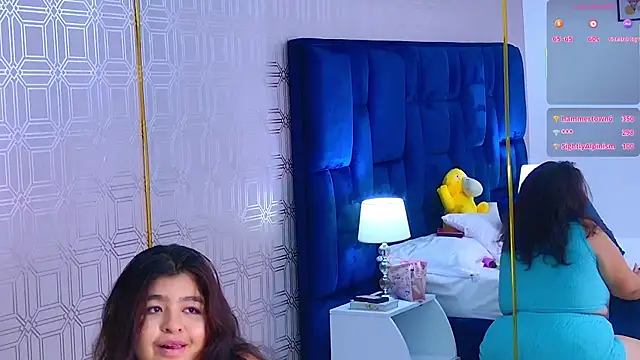 Dahlia Lee online show from April 19, 2026, 3:17 am