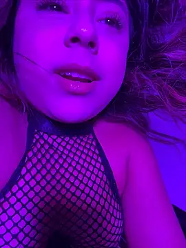Snapshot of MelodyRey__ chatting on July 2, 2026, 12:21 am MelodyRey online show from July 2, 2026, 12:21 am