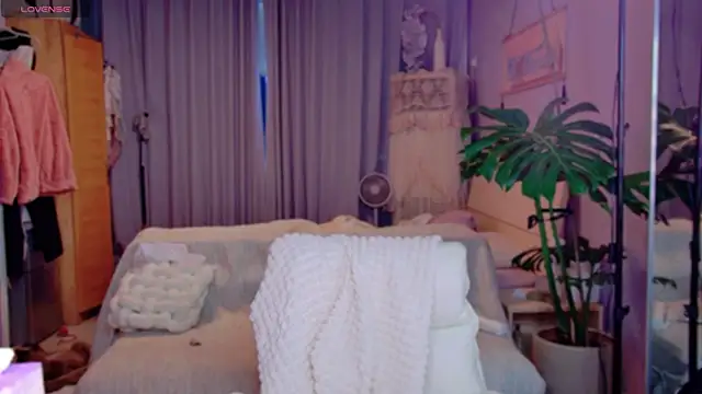 JaeHartMorn online show from April 12, 2026, 12:48 am