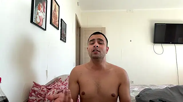 Snapshot of Daniel_ice chatting on July 19, 2026, 1:48 pm Daniel ice online show from July 19, 2026, 1:48 pm