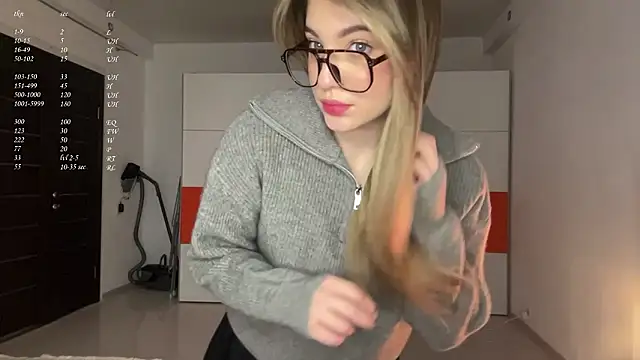 1Kellynaive online show from March 24, 2026, 3:06 pm