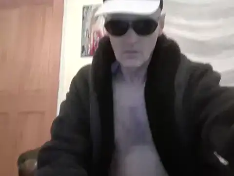 Snapshot of Useless_Wanker chatting on March 26, 2026, 6:02 pm Useless Wanker online show from March 26, 2026, 6:02 pm
