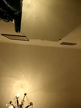 FINCHELABARCAVA online show from April 11, 2026, 12:04 am