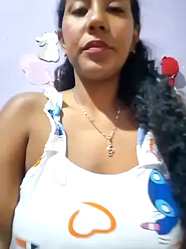 Snapshot of emily_fox01 chatting on June 2, 2026, 4:25 am emily fox01 online show from June 2, 2026, 4:25 am