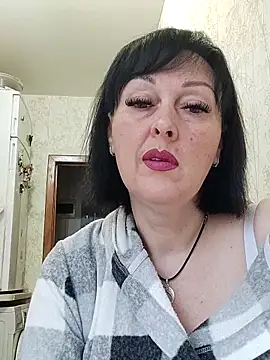 Snapshot of HelgaDennis chatting on June 1, 2026, 5:09 am HelgaDennis online show from June 1, 2026, 5:09 am