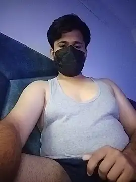 Snapshot of Small_dick_069 chatting on June 1, 2026, 6:31 pm Small dick 069 online show from June 1, 2026, 6:31 pm