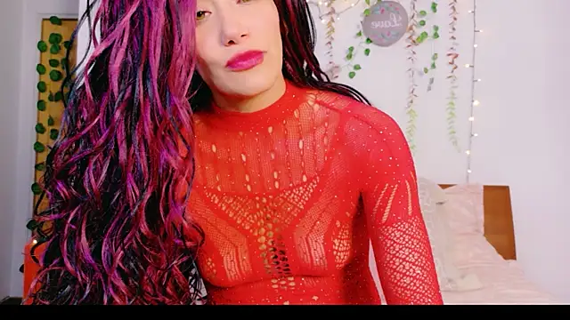 Ajua  Uva online show from May 10, 2026, 12:38 am