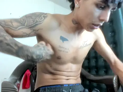  latinhot 420  online show from March 19, 2026, 11:53 pm