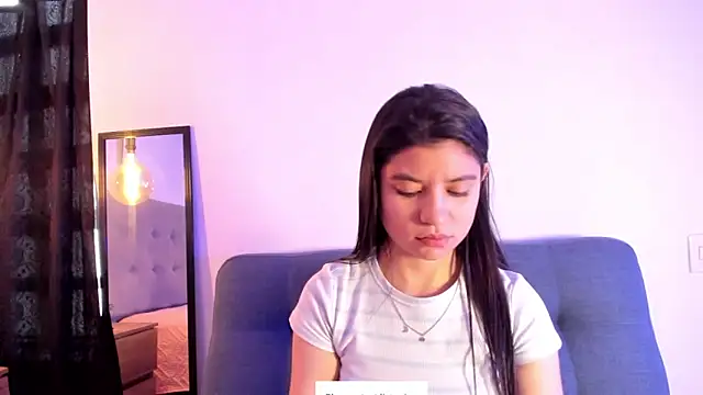 Snapshot of LindaCatalina_ chatting on April 6, 2026, 1:01 pm LindaCatalina online show from April 6, 2026, 1:01 pm