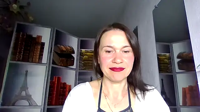 Snapshot of Selena_Moo chatting on March 24, 2026, 4:34 pm Selena Moo online show from March 24, 2026, 4:34 pm