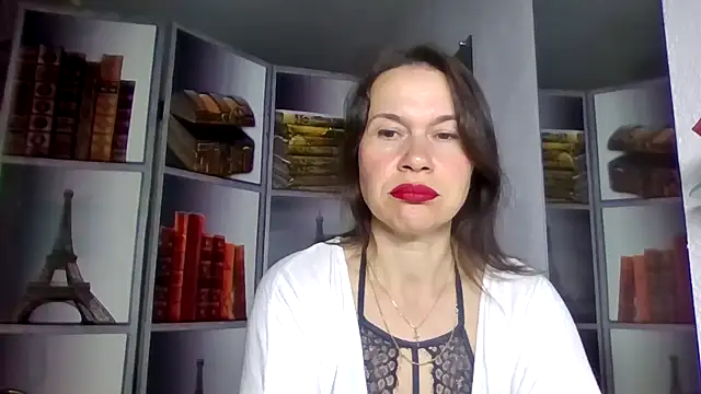 Snapshot of Selena_Moo chatting on March 29, 2026, 8:25 am Selena Moo online show from March 29, 2026, 8:25 am