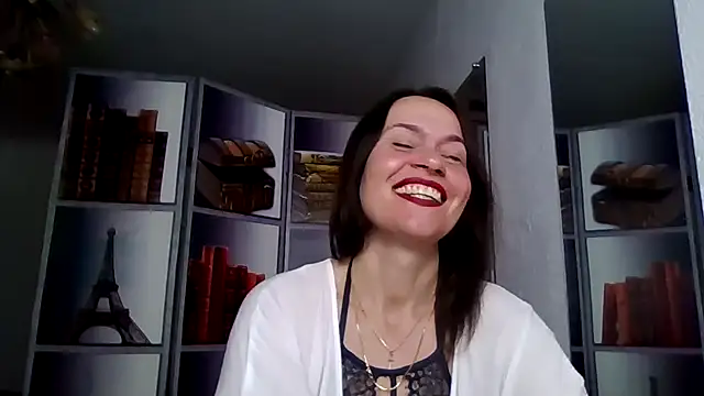 Snapshot of Selena_Moo chatting on April 10, 2026, 8:30 am Selena Moo online show from April 10, 2026, 8:30 am