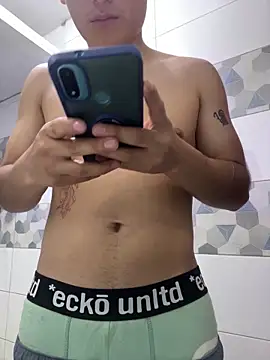 Snapshot of Piero_1369 chatting on March 25, 2026, 1:44 am Piero 1369 online show from March 25, 2026, 1:44 am