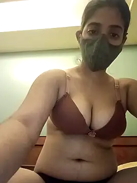 Snapshot of sanayabose7 chatting on March 21, 2026, 5:27 pm sanayabose7 online show from March 21, 2026, 5:27 pm