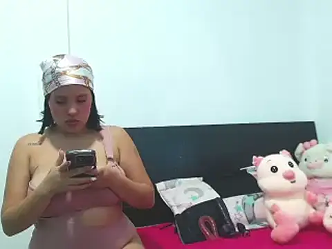 Snapshot of BambiHester chatting on April 2, 2026, 4:21 am BambiHester online show from April 2, 2026, 4:21 am