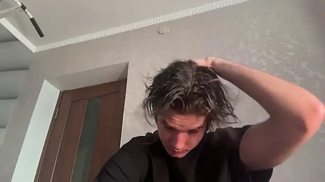 tomasdickpick online show from April 29, 2026, 7:34 am
