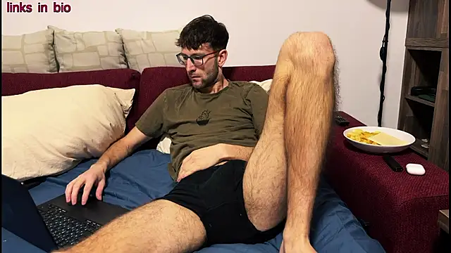 Snapshot of SoloUno0 chatting on March 23, 2026, 4:00 pm SoloUno0 online show from March 23, 2026, 4:00 pm