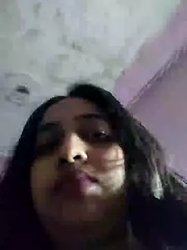ALIZA FENDY online show from July 13, 2026, 1:36 pm