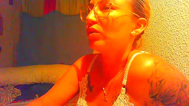 Snapshot of pamela661 chatting on July 16, 2026, 11:44 pm pamela661 online show from July 16, 2026, 11:44 pm