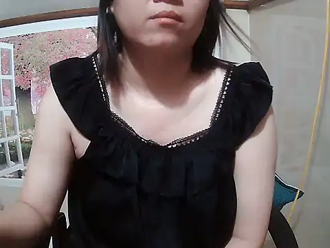 Sara sesy online show from May 2, 2026, 3:33 am